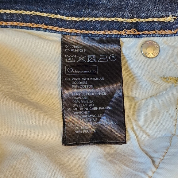 EUC H&M & Denim Jeans Shorts Folded Hem Size 8 - Picture 7 of 9